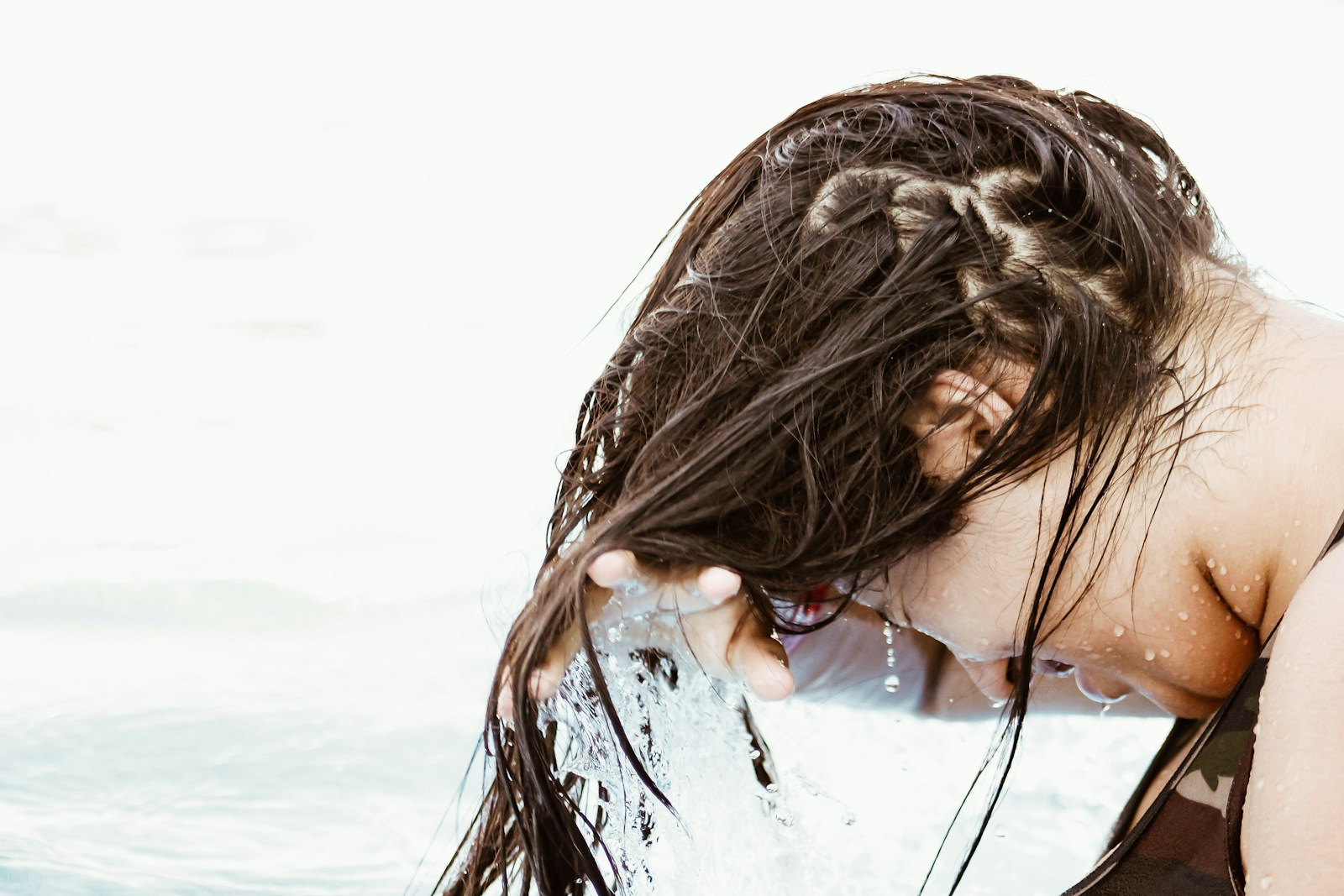 How to Fight Dandruff With Good Shampoo